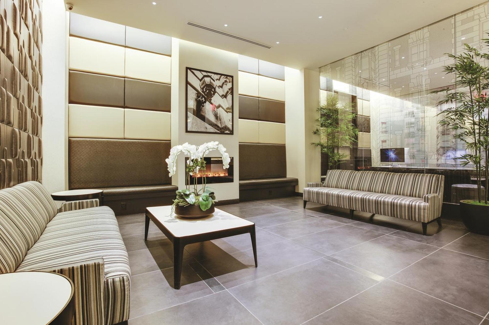 The At Fifth Avenue Hotel