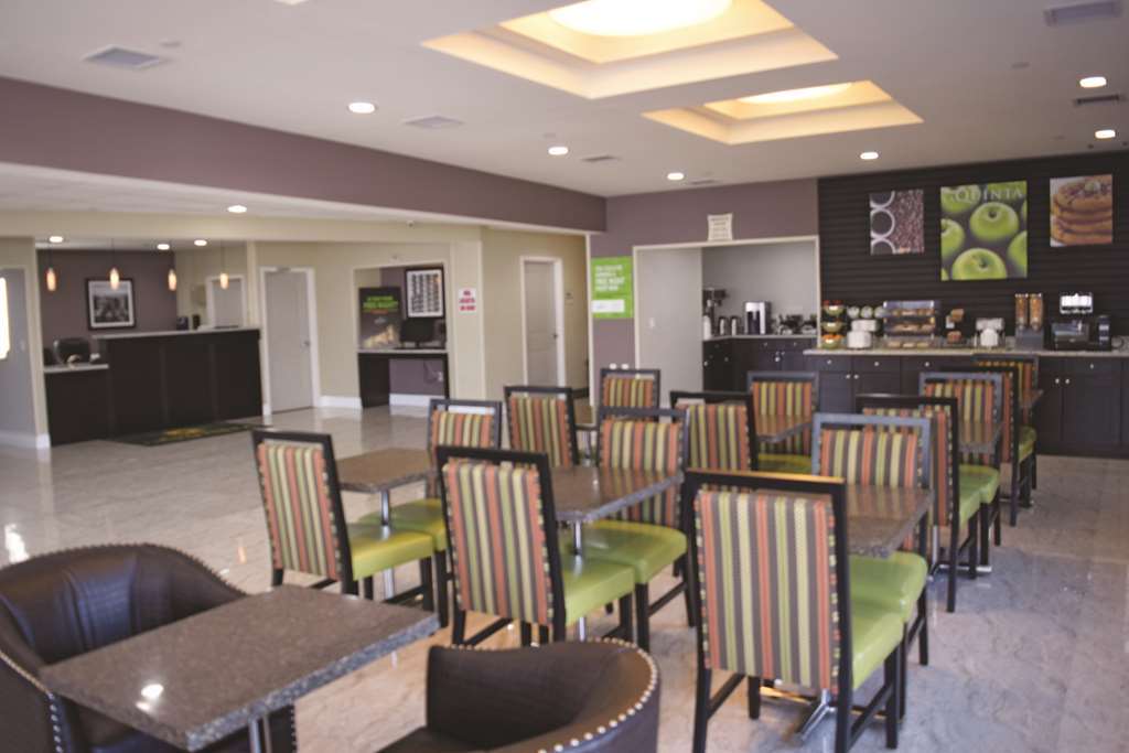 Hotel La Quinta & Far Rockaway -