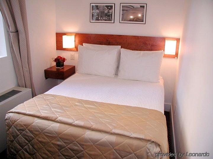 Shocard, Hotel New York