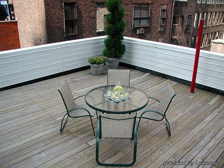 Shocard, Hotel New York