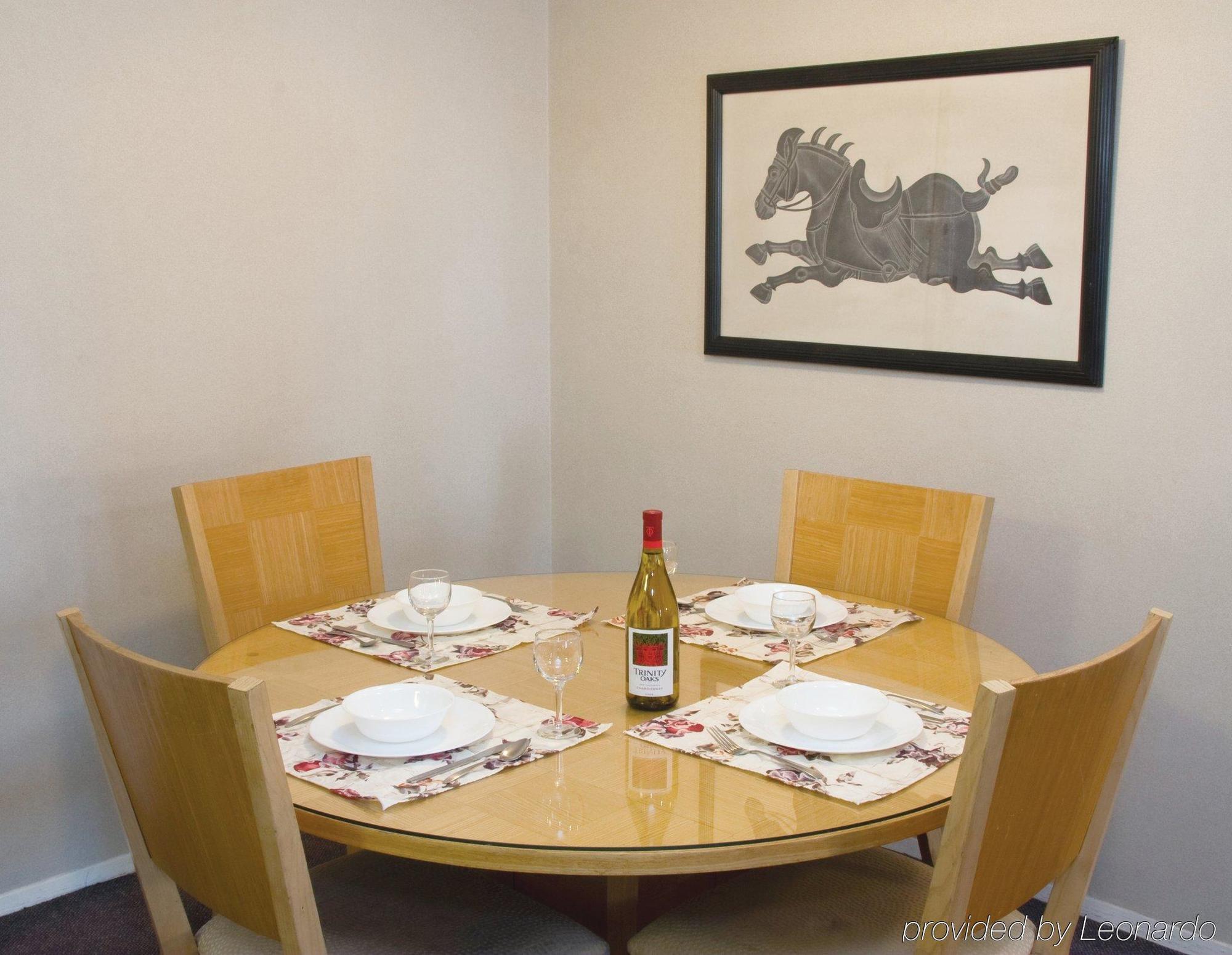 Hotel Eastgate Tower 3*