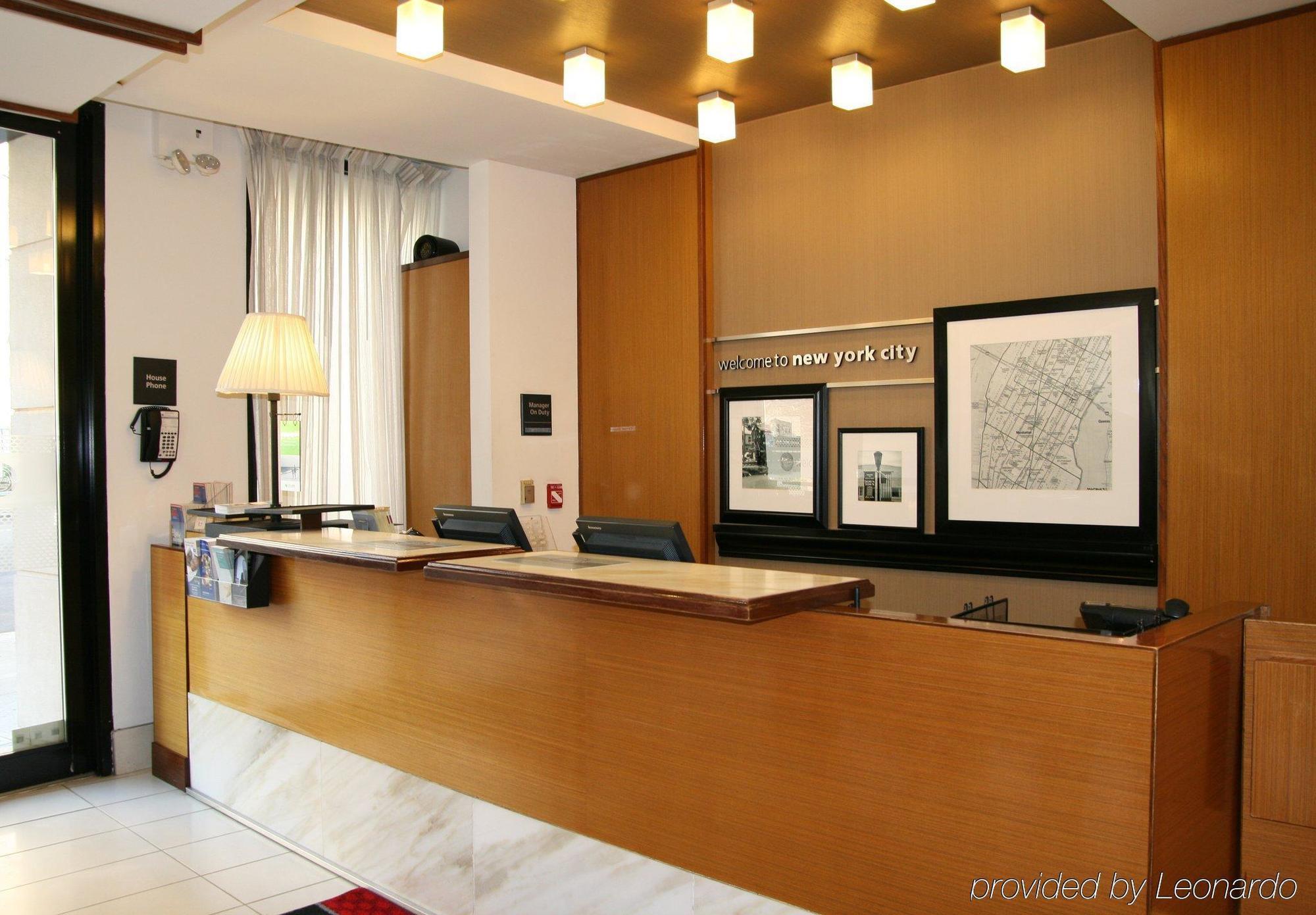 Hotel Hampton Manhattan-seaport-financial District 2*