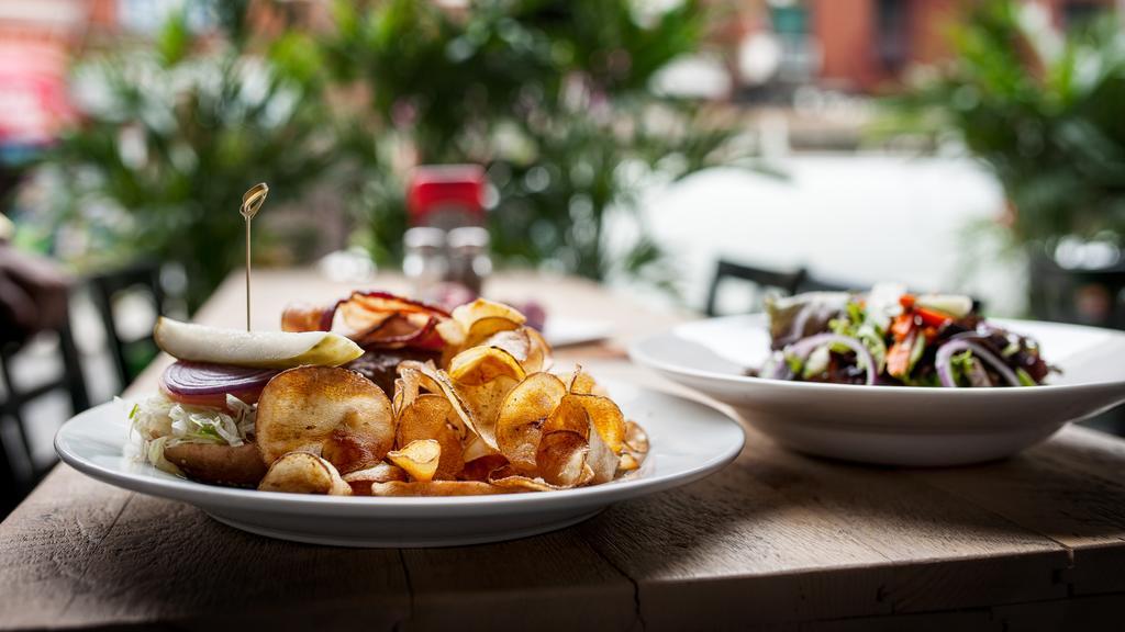 Wyndham Garden Chinatown