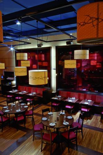 Hotel Hilton Fashion District 4*