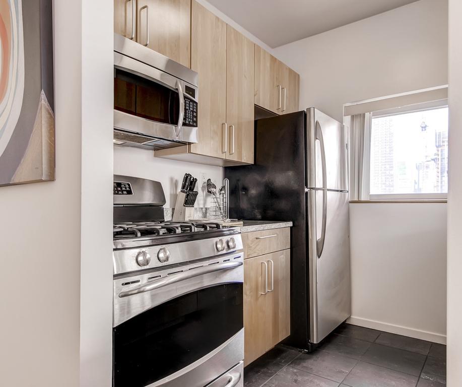 Global Luxury Suites At 777 6th Avenue New York