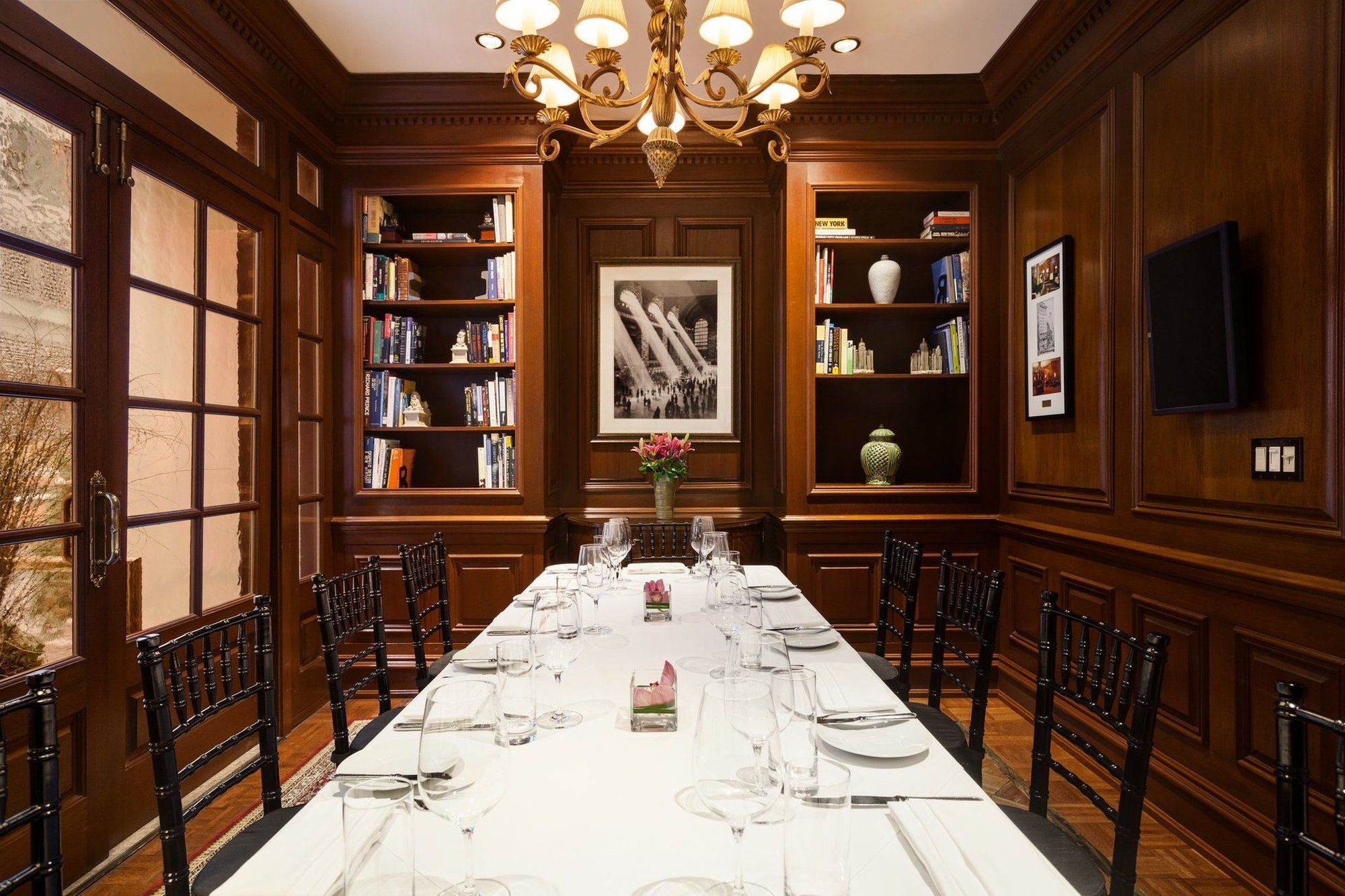 Iroquois Times Square