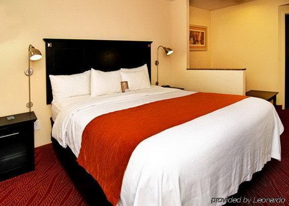 Comfort & Laguardia Airport 3*