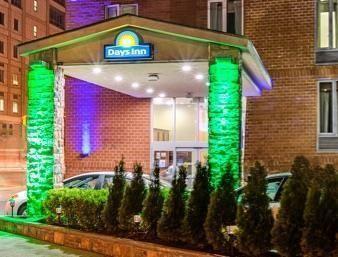 Days By Wyndham Long Island Hotel
