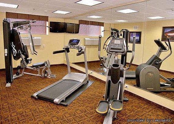 Travelodge By Wyndham Queens Hotel 3*