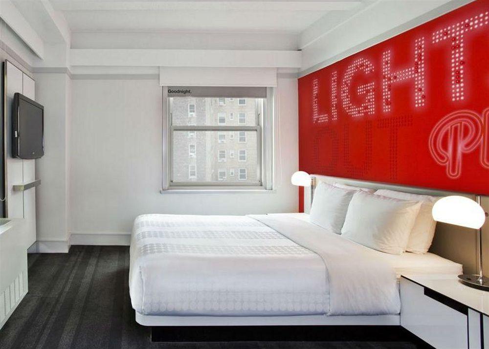 Row Nyc At Times Square Hotel 4*