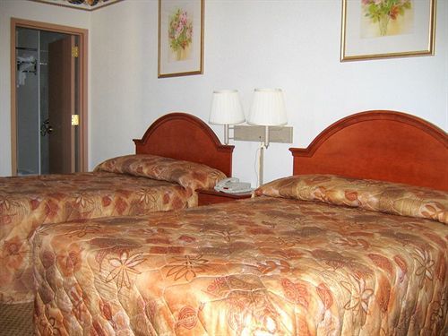 Red Carpet Brooklyn Motel