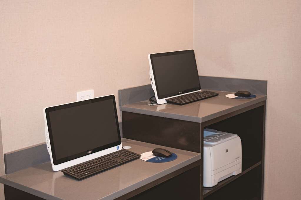 La Quinta By Wyndham Park Hotel