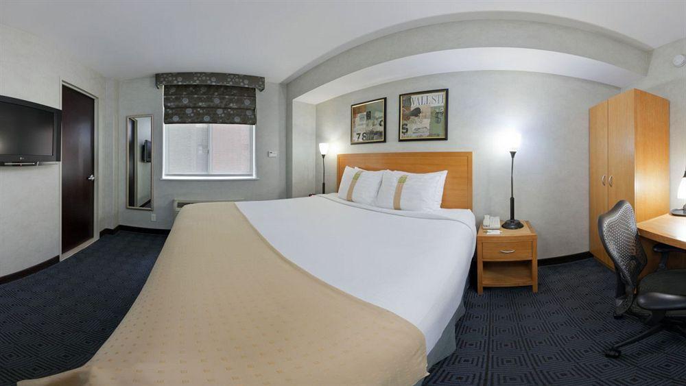 - Street By Ihg Hotel