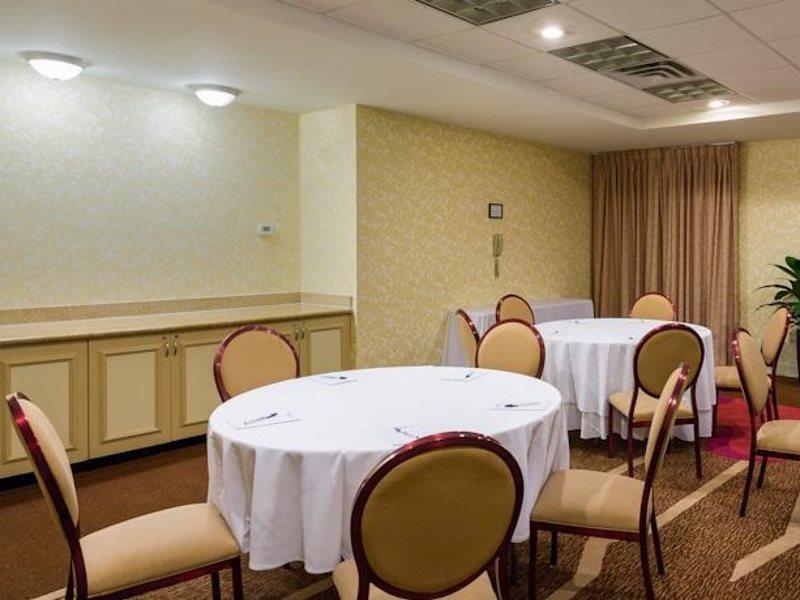 Hotel Hilton Garden Queens Jfk