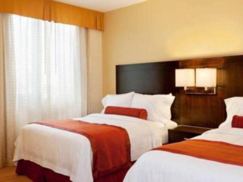 Hotel Courtyard By Marriott Manhattan / Soho 4*