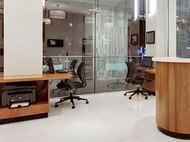 Wyndham Garden Chinatown