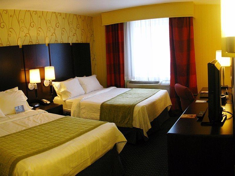Hotel Fairfield & By Marriott Long Island City/manhattan View New York