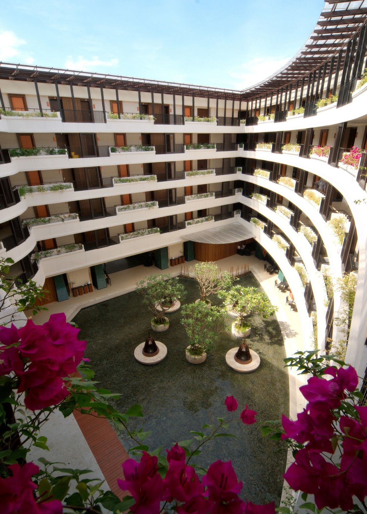 Hotel Millennium Hilton One Un Plaza 4*