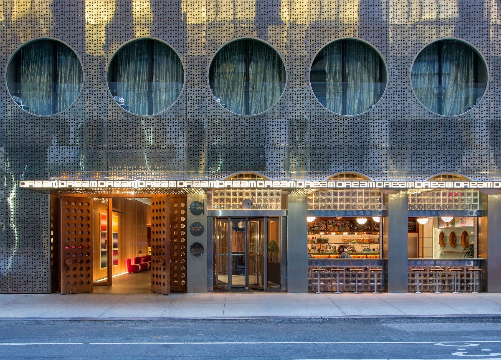 Hotel Dream Downtown, By Hyatt