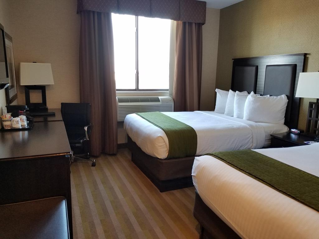 Hotel Western Plaza New York