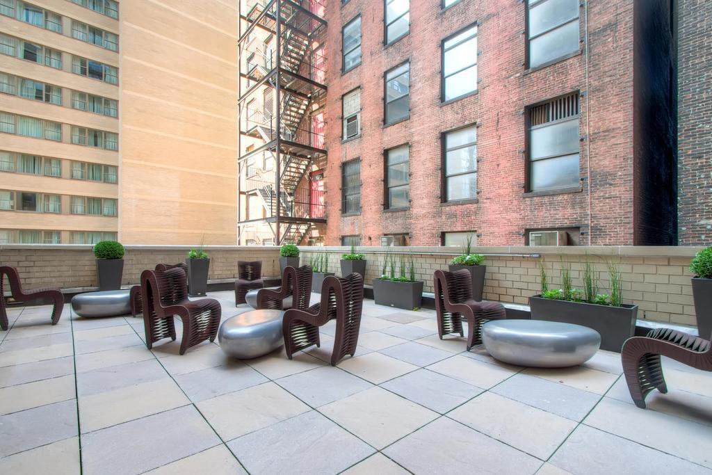 Global Luxury Suites At Ritz Plaza Apartment *