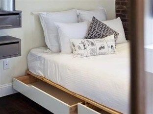 Hotel East Village 3*