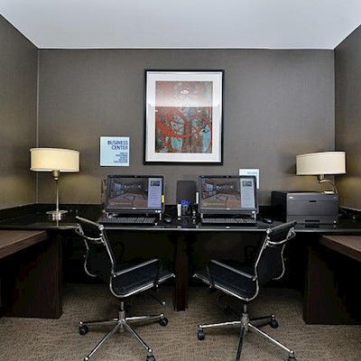 Express Kennedy Airport, An Ihg Hotel