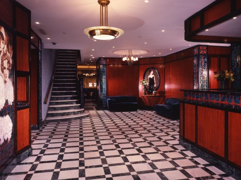 Washington Square Hotel 4*