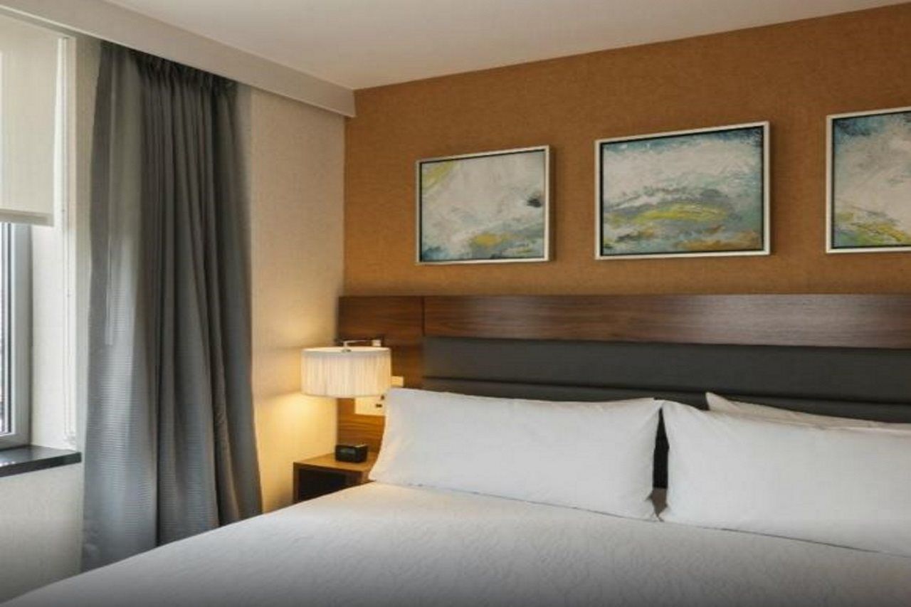 Hilton Garden Long Island 3*