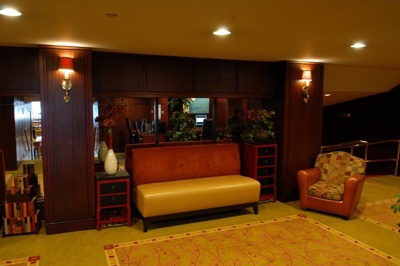 Hotel The Skyline 3*