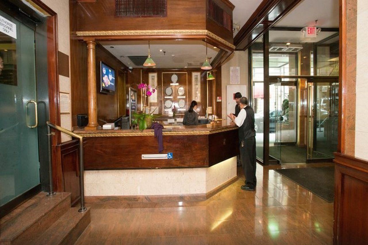 Night Broadway Hotel New York