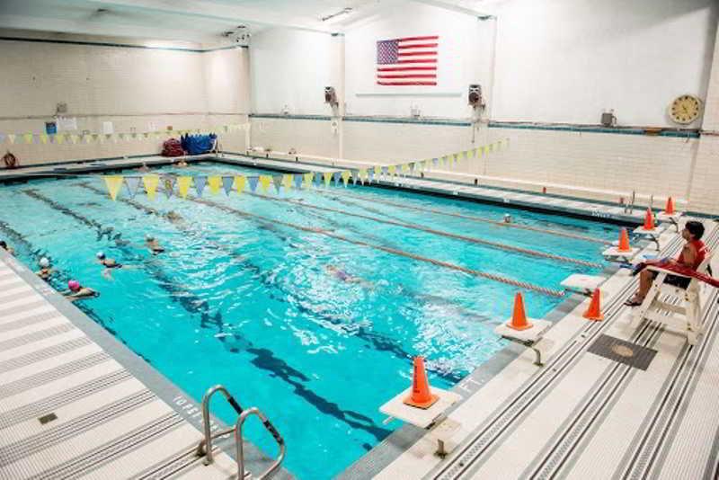 Flushing Ymca Hostel *