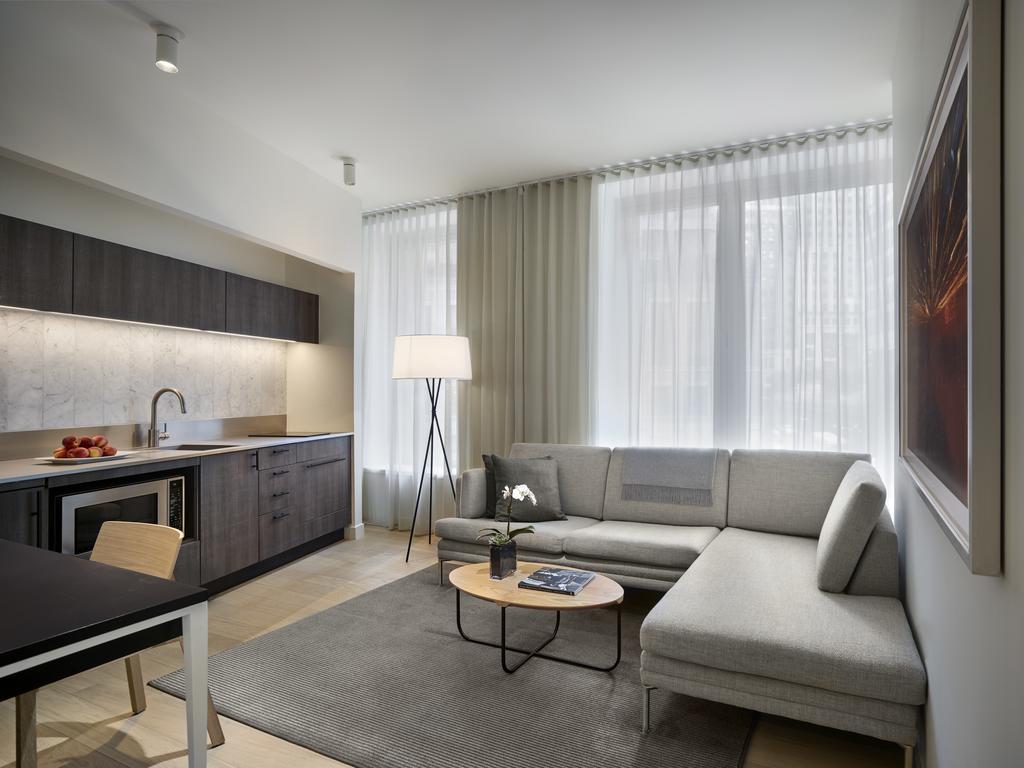 Aparthotel Aka Street 4*