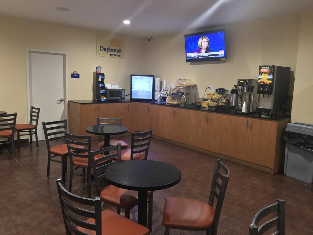 Days By Wyndham Brooklyn Crown Heights