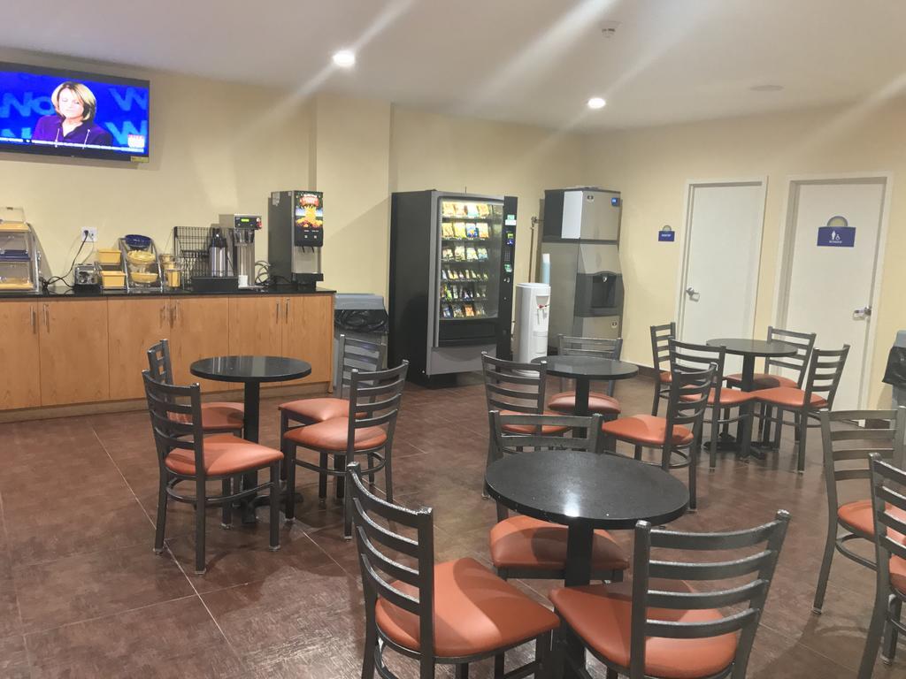 Days By Wyndham Brooklyn Crown Heights Hotel 2*