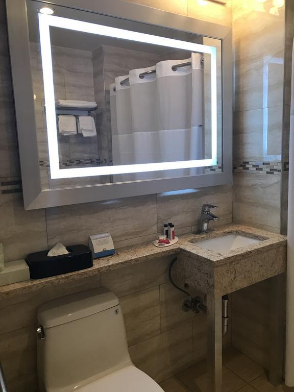 Days By Wyndham Brooklyn Crown Heights Hotel 2*