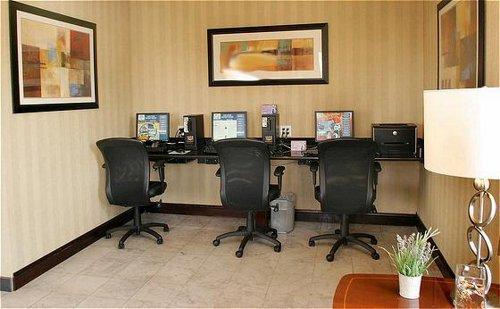 Express Kennedy Airport, An Ihg Hotel