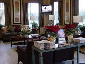 Hotel Express Kennedy Airport, An Ihg 3*