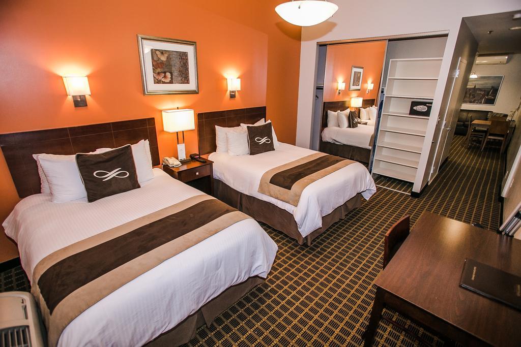 Hotel Pointe Plaza (adults Only) 3*