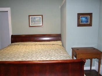 Sugar Hill Apartment New York