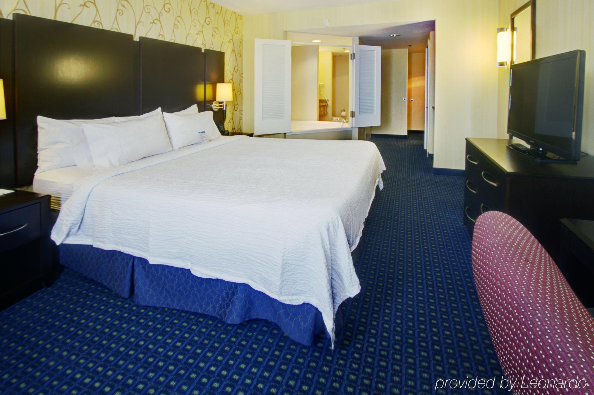 Fairfield & By Marriott Long Island City/manhattan View New York