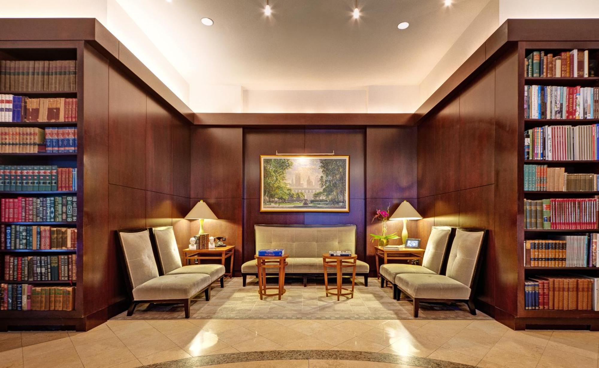 Hotel Library By Library Collection 4*