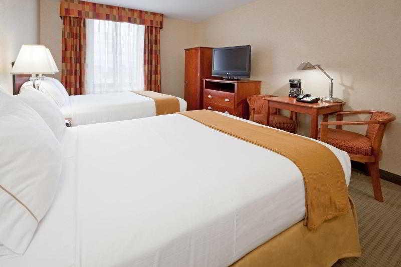 Hotel Red Lion And Brooklyn New York