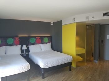 Ibis Styles Laguardia Airport