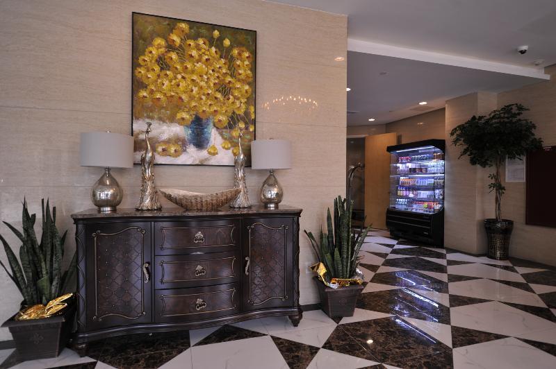 Wyndham Garden Fresh Meadows Flushing Hotel