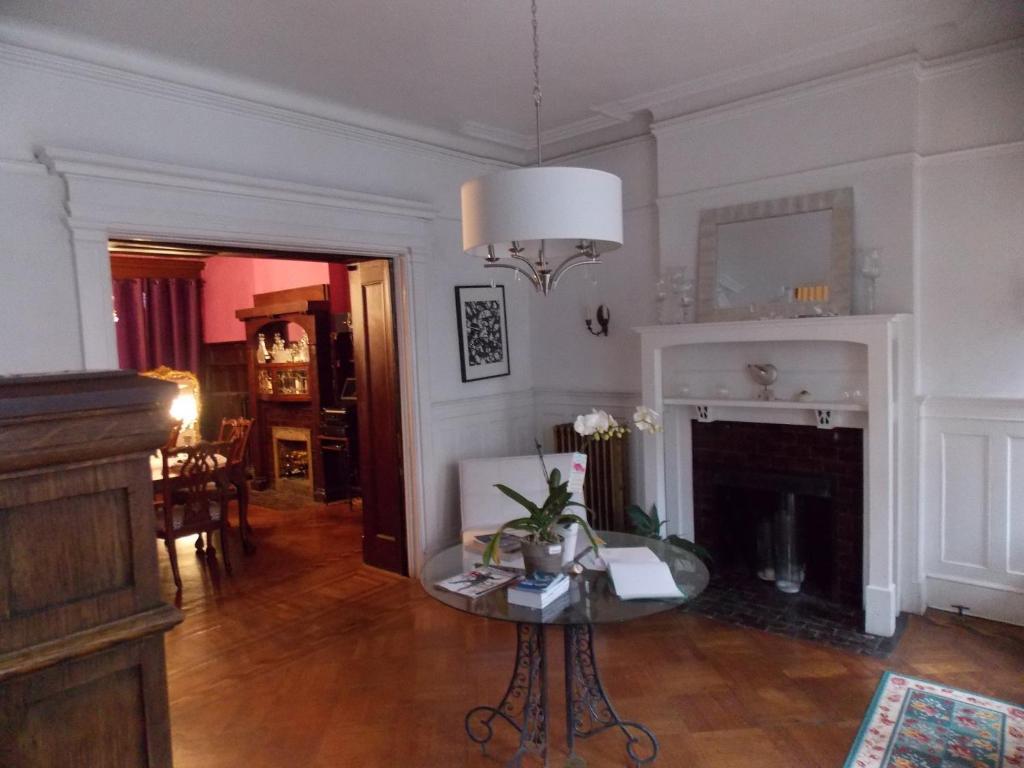 Bed & Breakfast Serenity At *