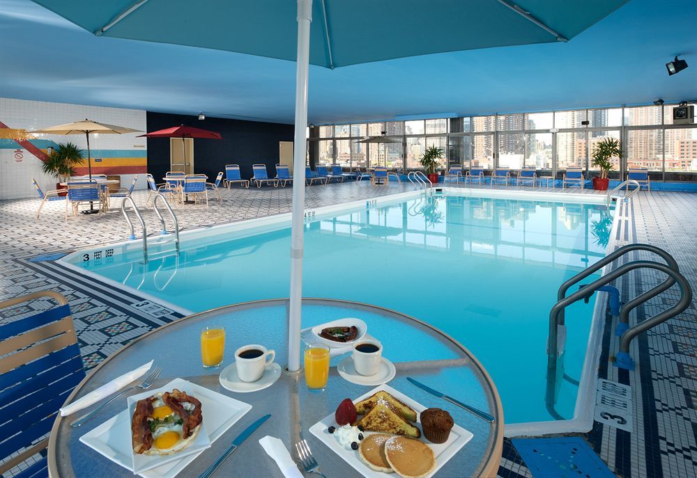 Hotel The Skyline 3*