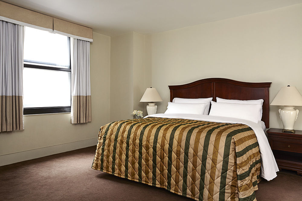 Pennsylvania Hotel 3*