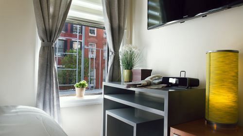 Midtown West Hotel 3*