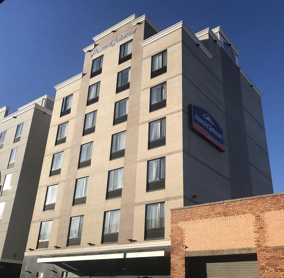 Hotel Howard Johnson By Wyndham Jamaica Ny Near Airtrain Jfk New York